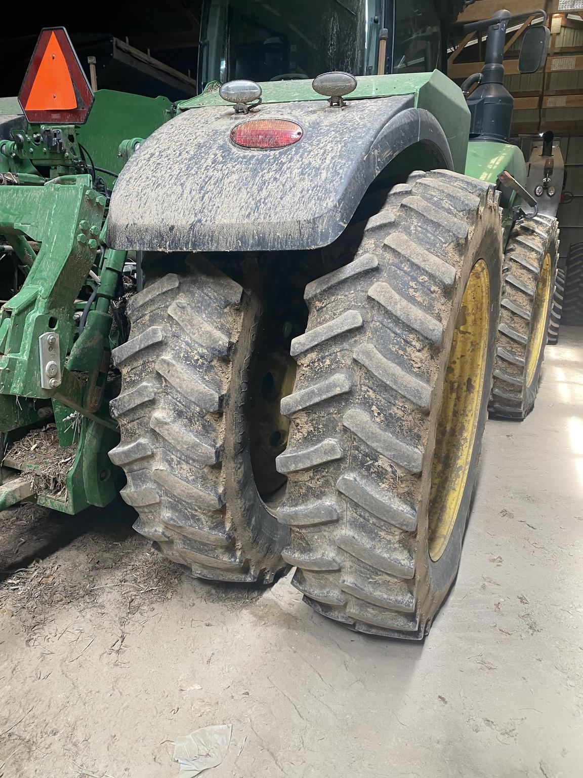 2016 John Deere 9370R Image