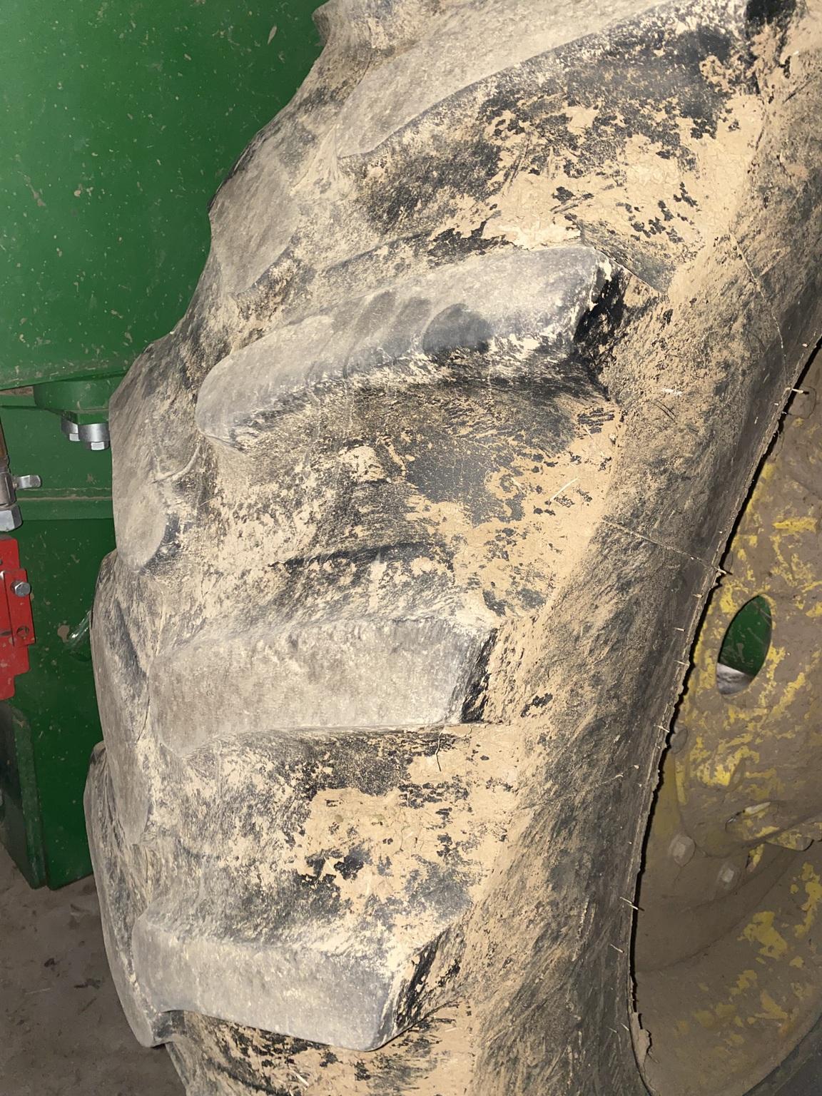 2016 John Deere 9370R Image