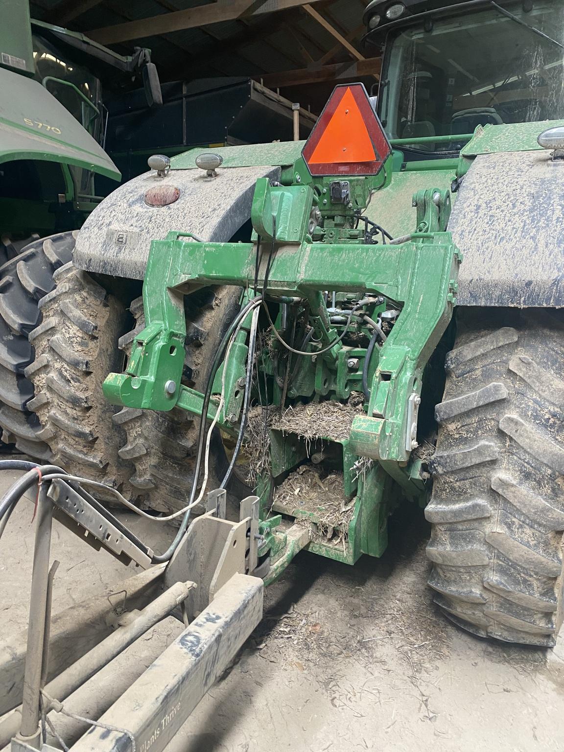 2016 John Deere 9370R Image