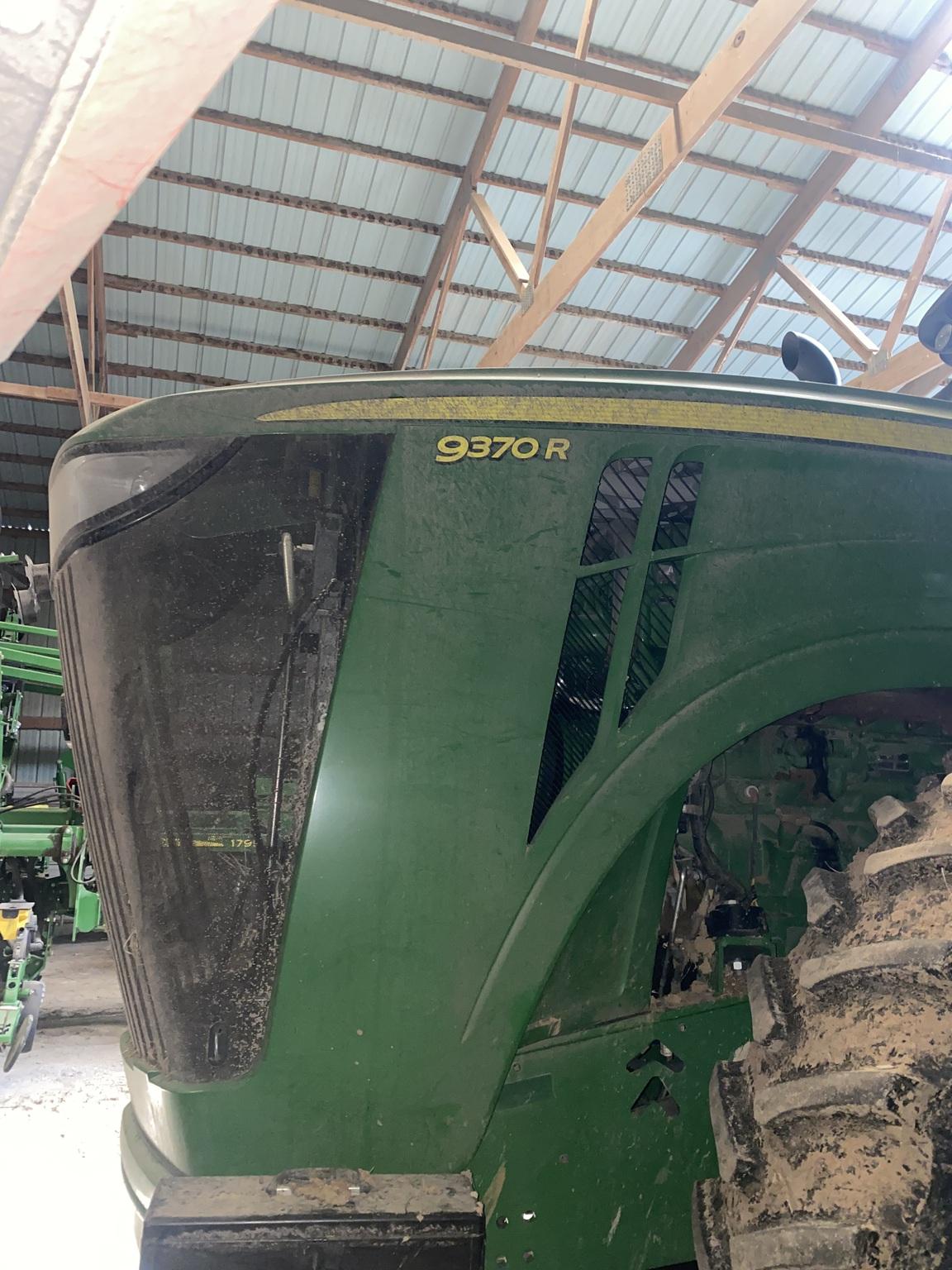2016 John Deere 9370R Image