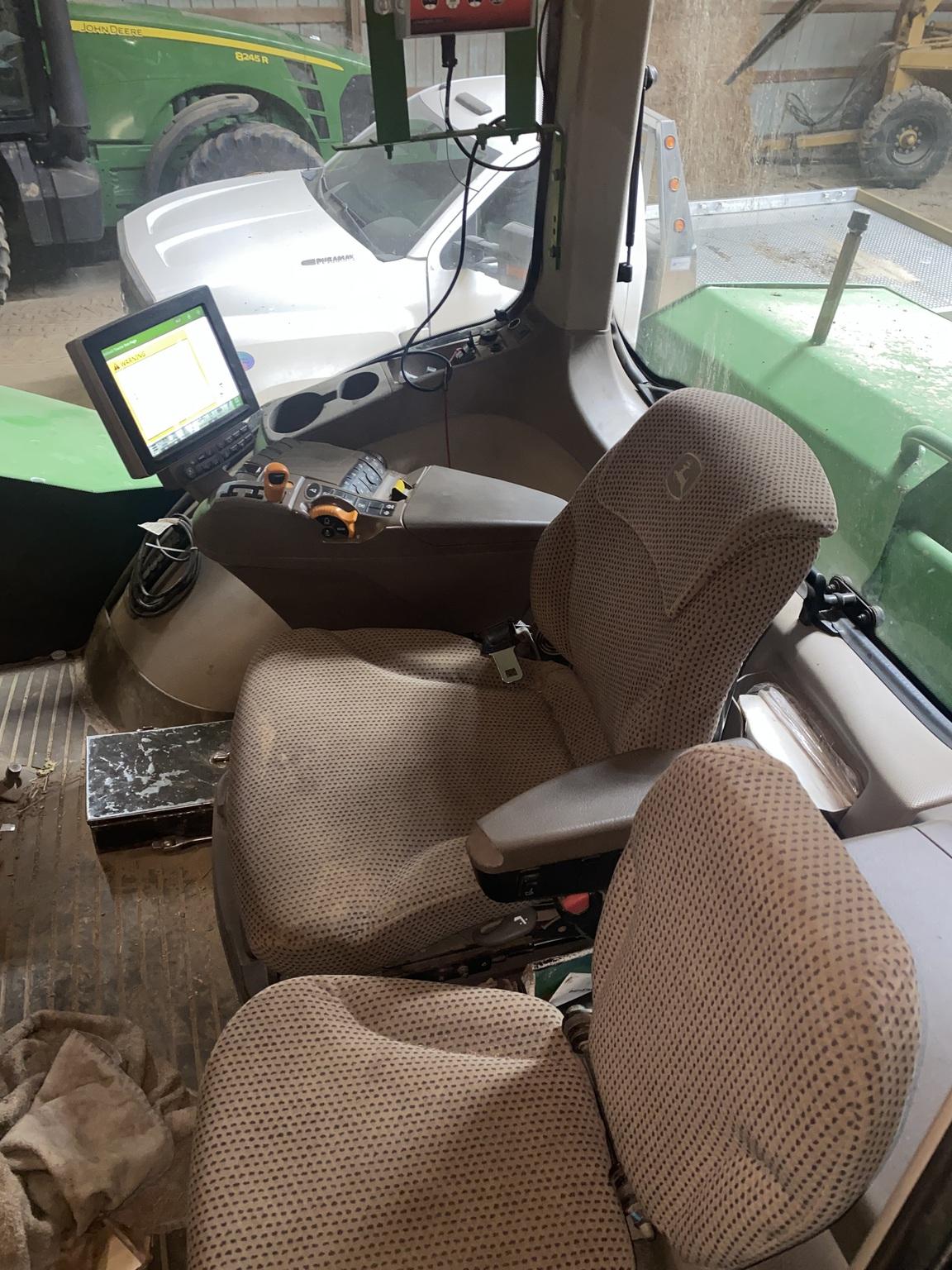 2016 John Deere 9370R Image
