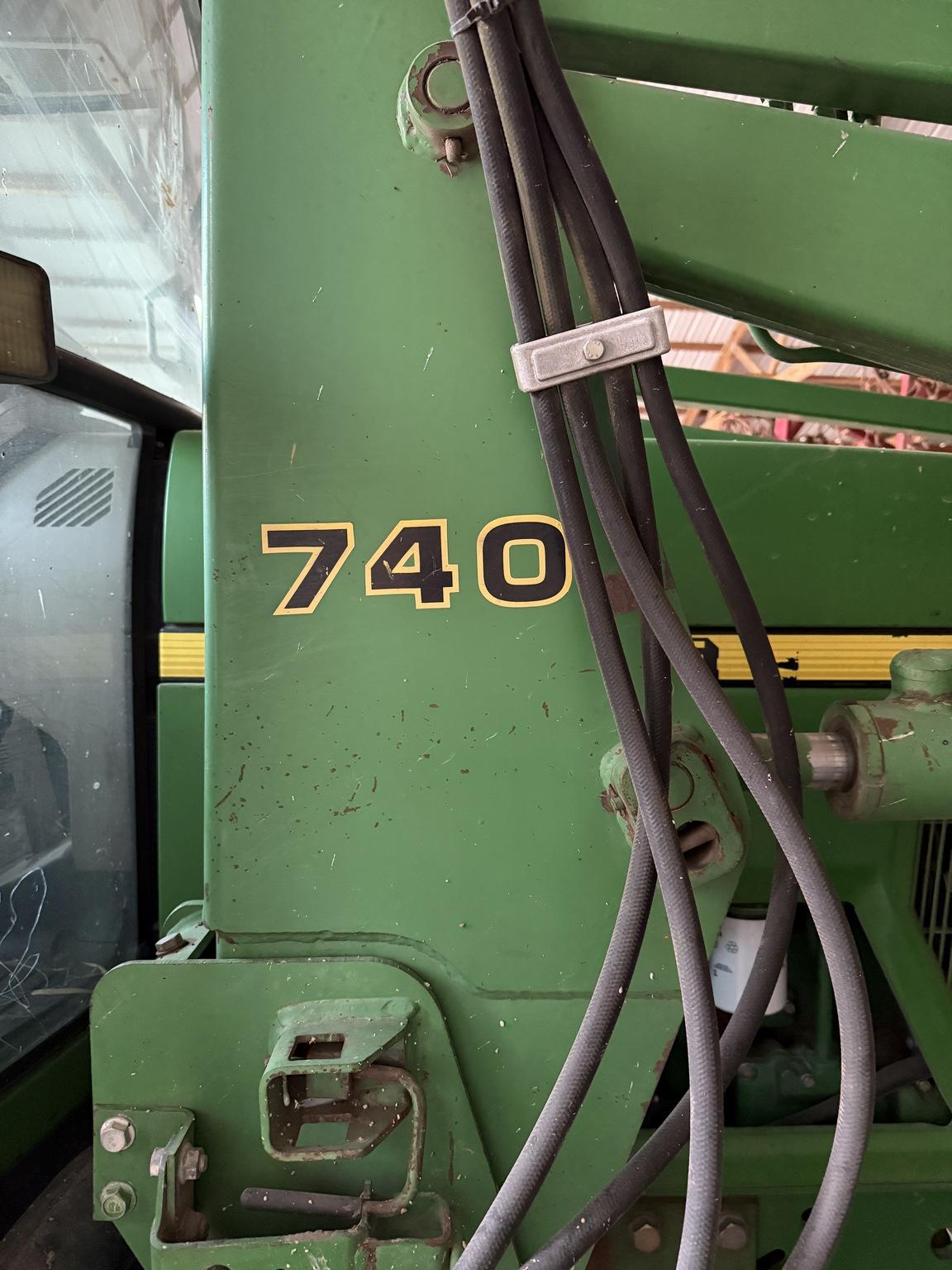 1997 John Deere 7210 Image