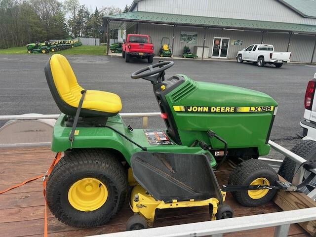 1996 John Deere LX188 Image