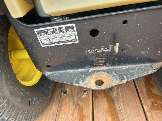 1996 John Deere LX188 Image