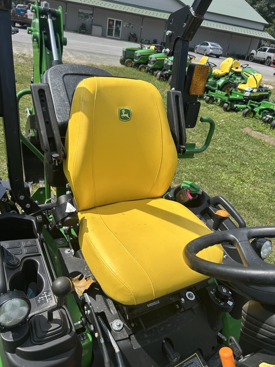 2024 John Deere 1025R Image