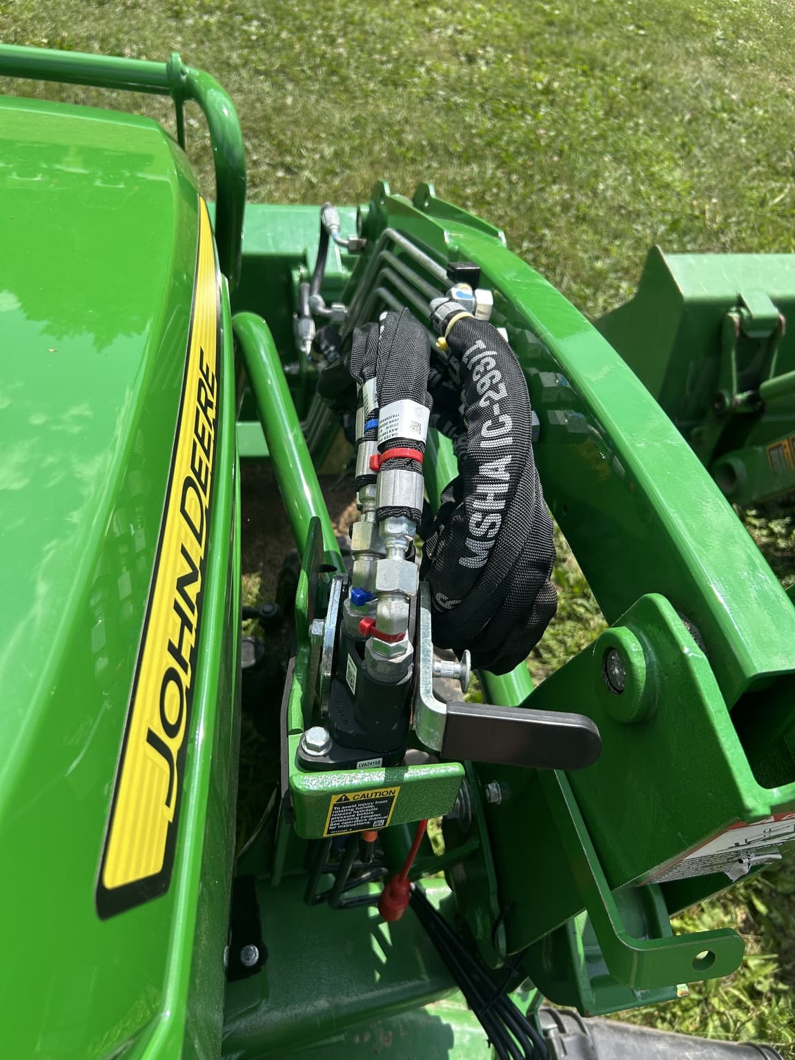 2024 John Deere 1025R Image