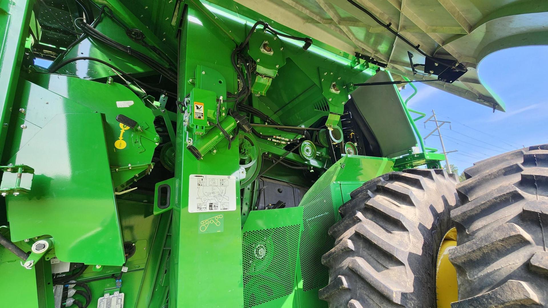2023 John Deere S790 Image
