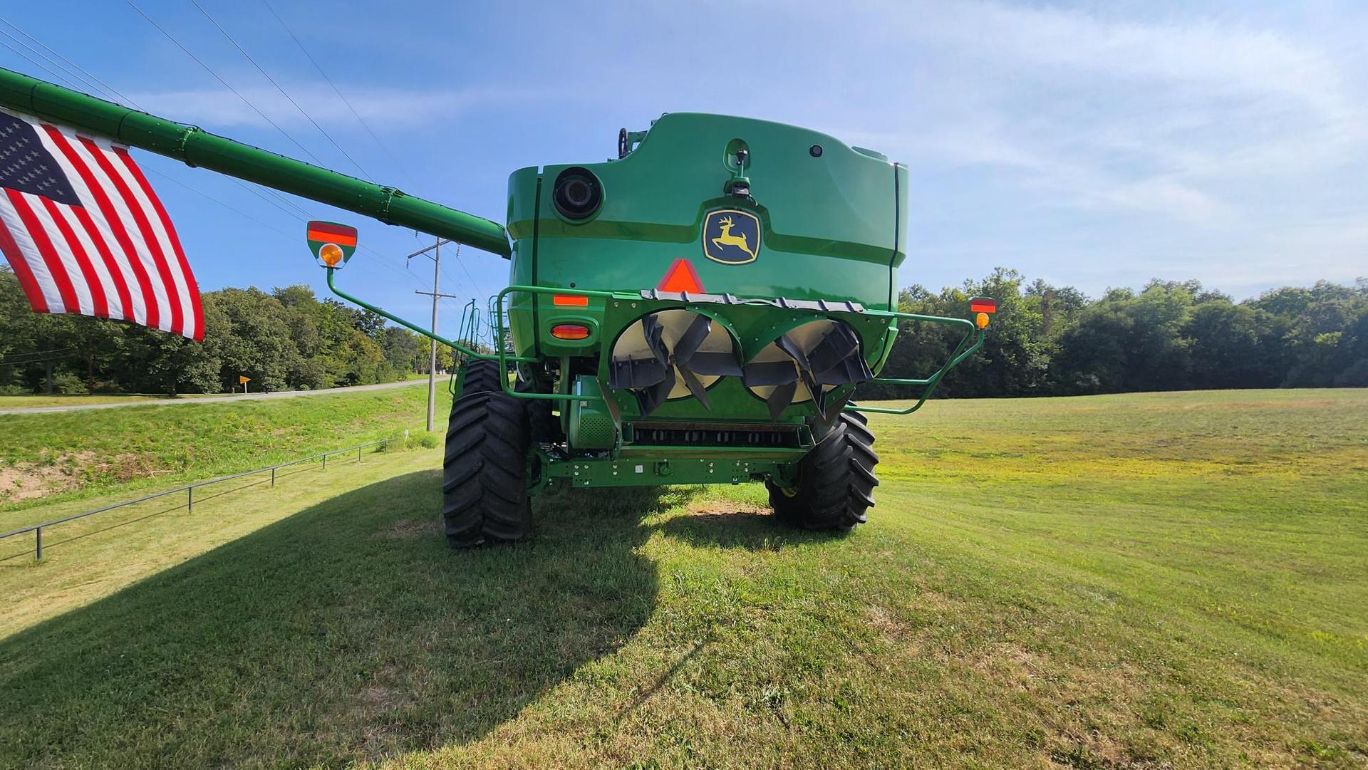 2023 John Deere S790 Image