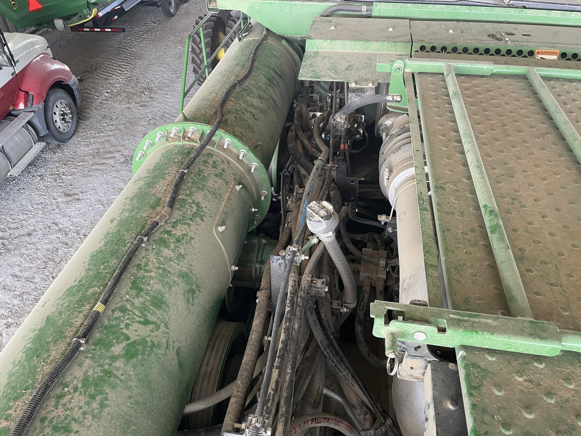 2022 John Deere X9 1000 Image