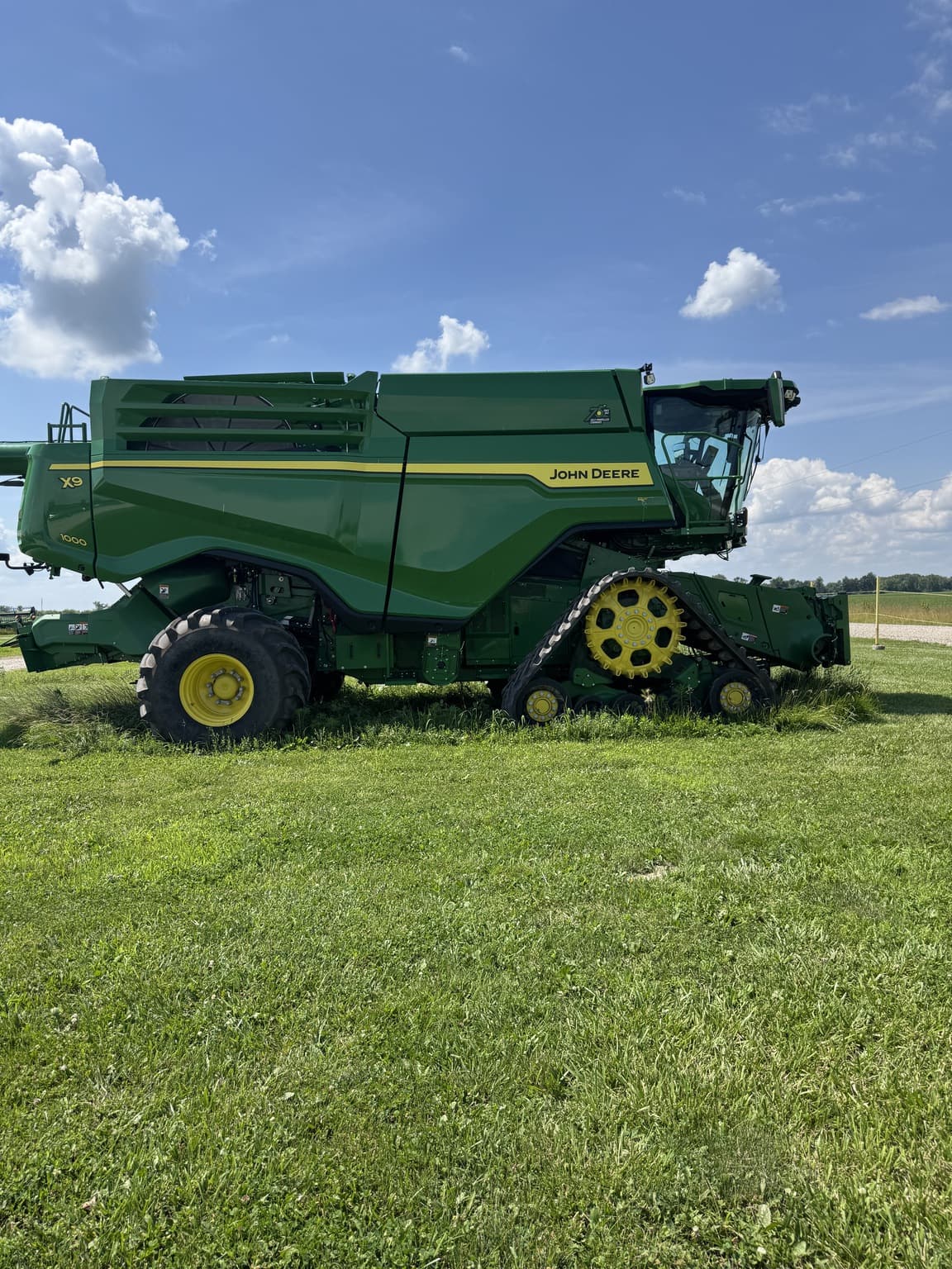 2022 John Deere X9 1000 Image
