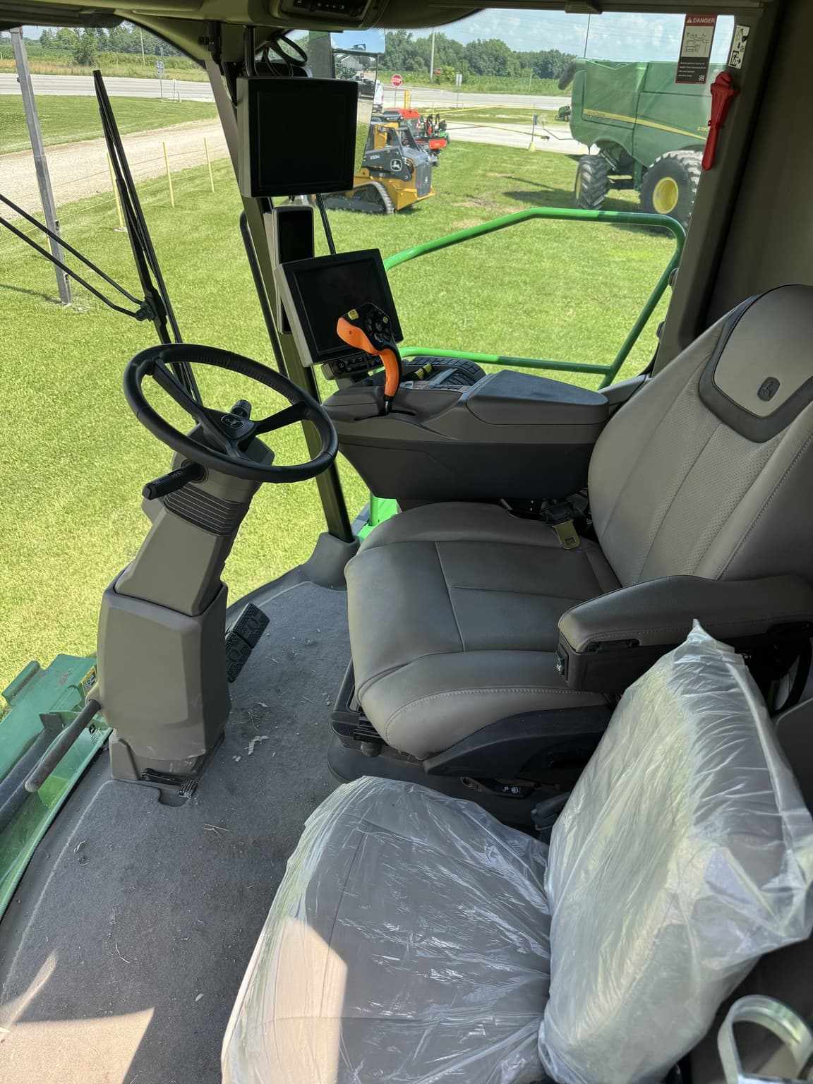 2022 John Deere X9 1000 Image