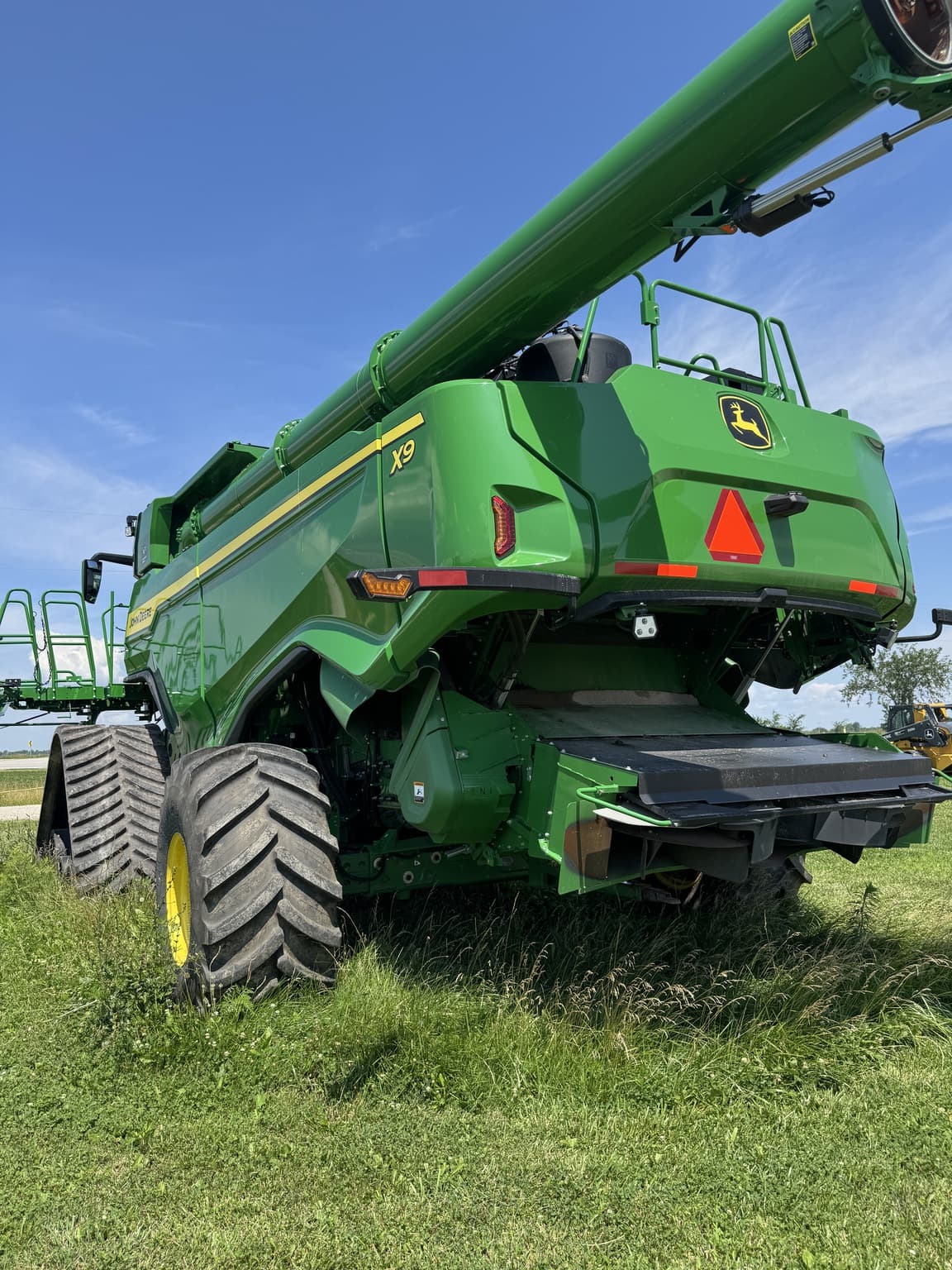 2022 John Deere X9 1000 Image