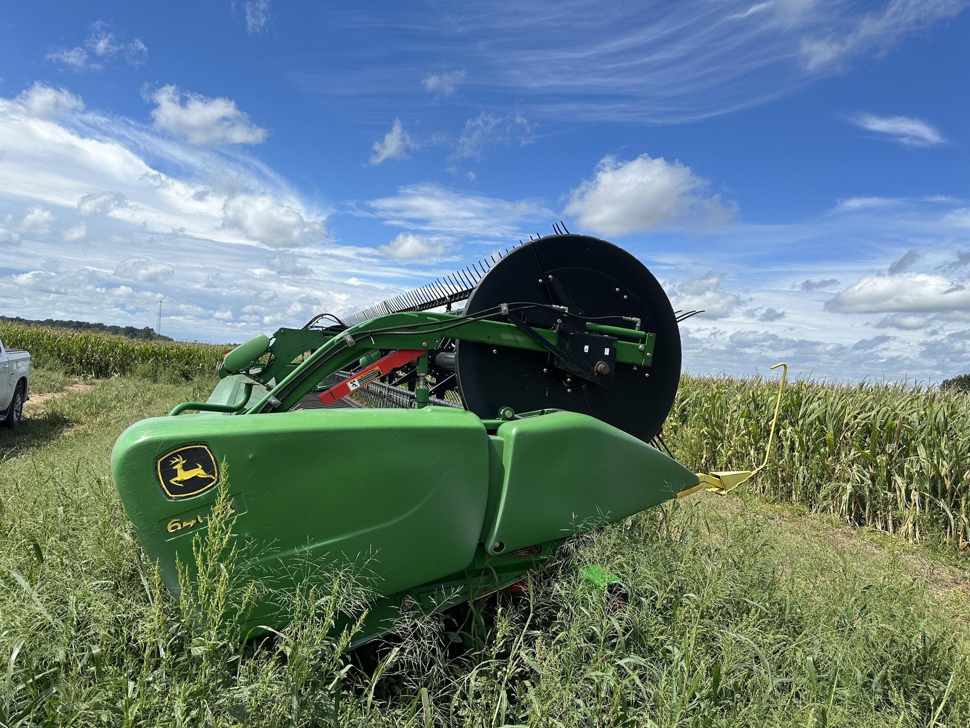 2015 John Deere 640FD Image