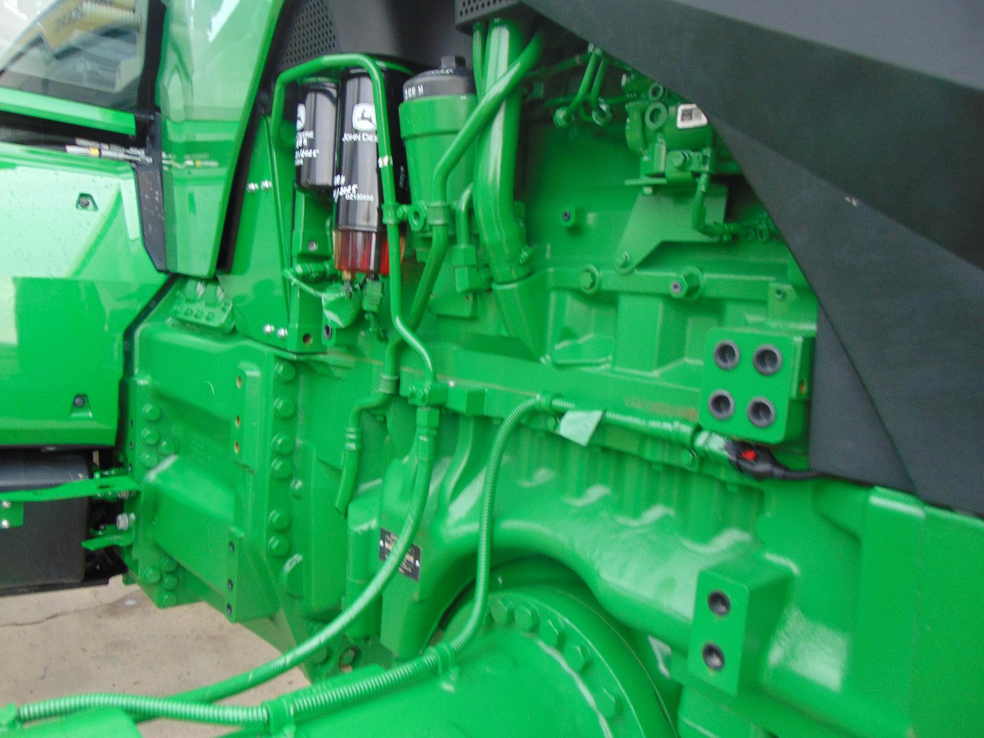 2024 John Deere 8RX 410 Image