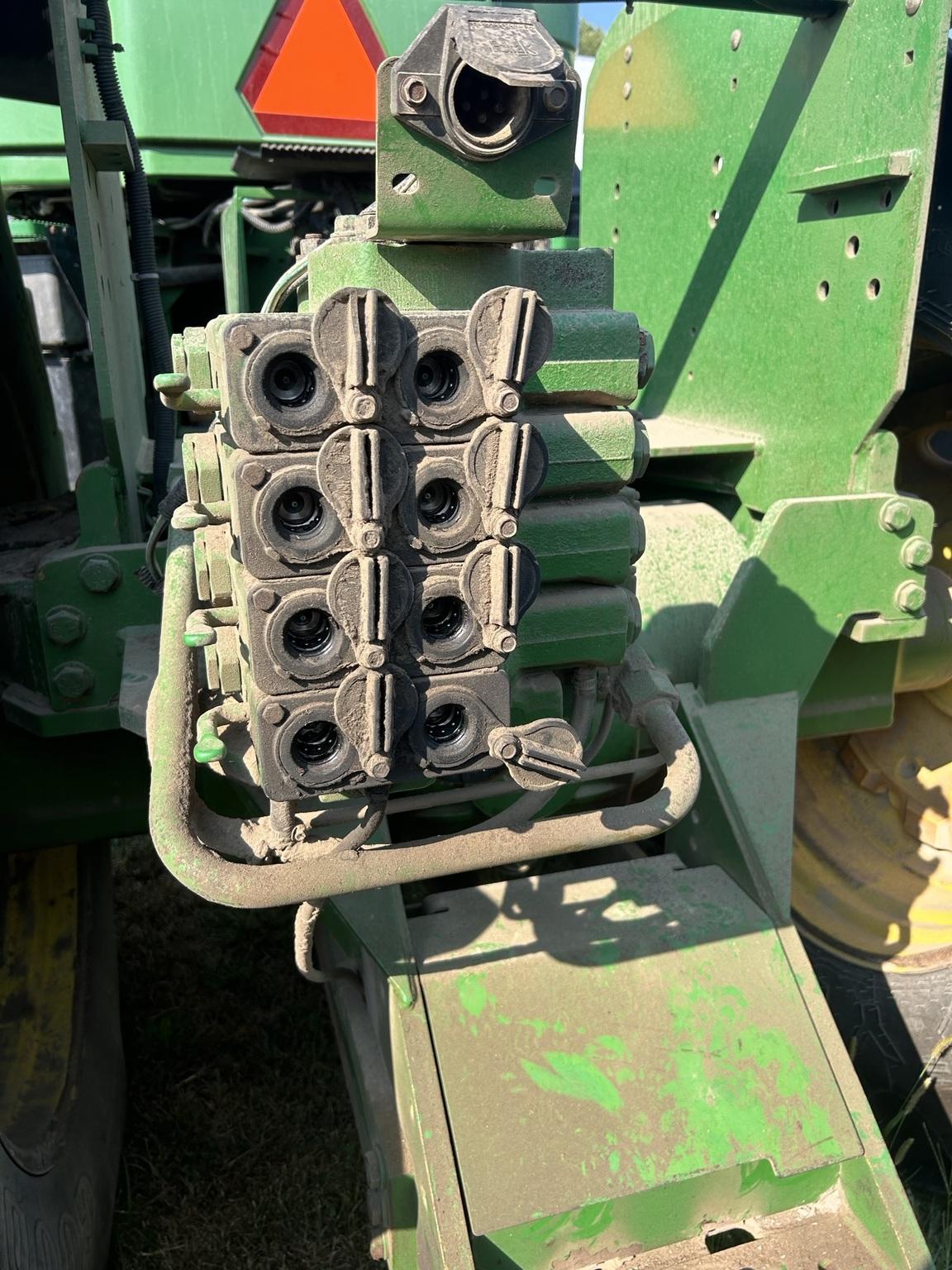 1998 John Deere 9200 Image