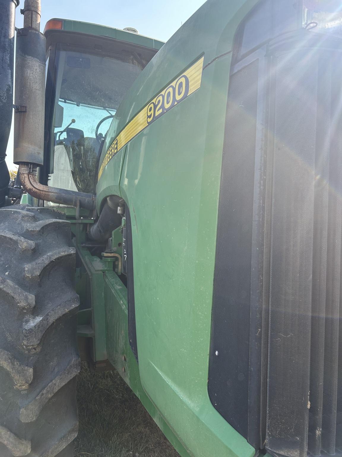 1998 John Deere 9200 Image
