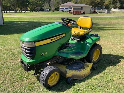 2008 John Deere X320 Image