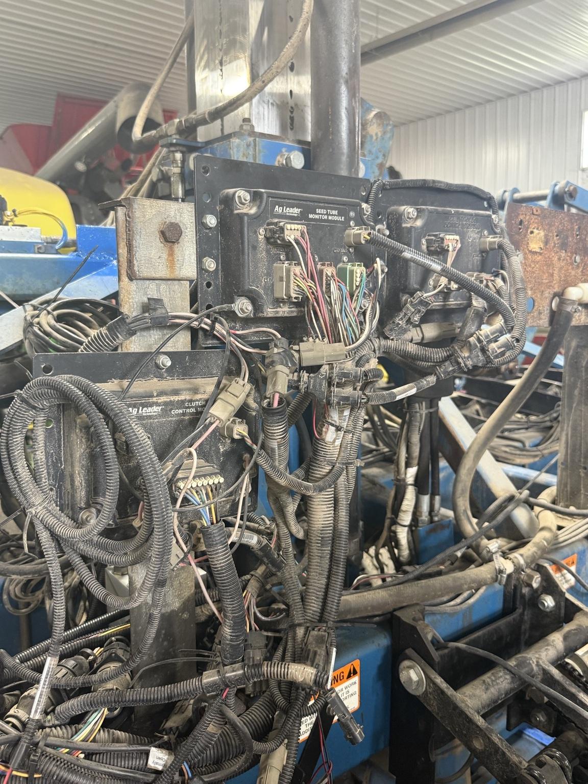1994 Kinze 2600 Image