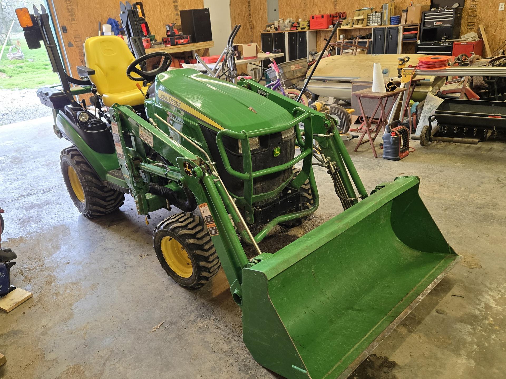 2013 John Deere 1025R Image