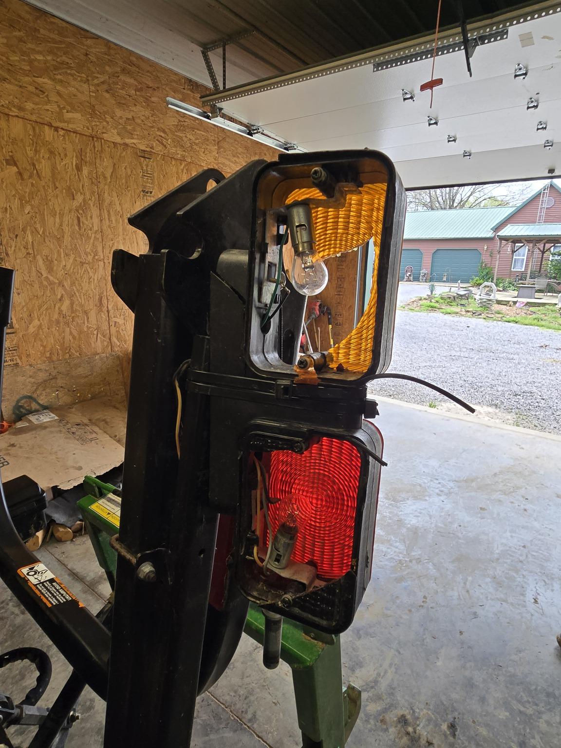 2013 John Deere 1025R Image