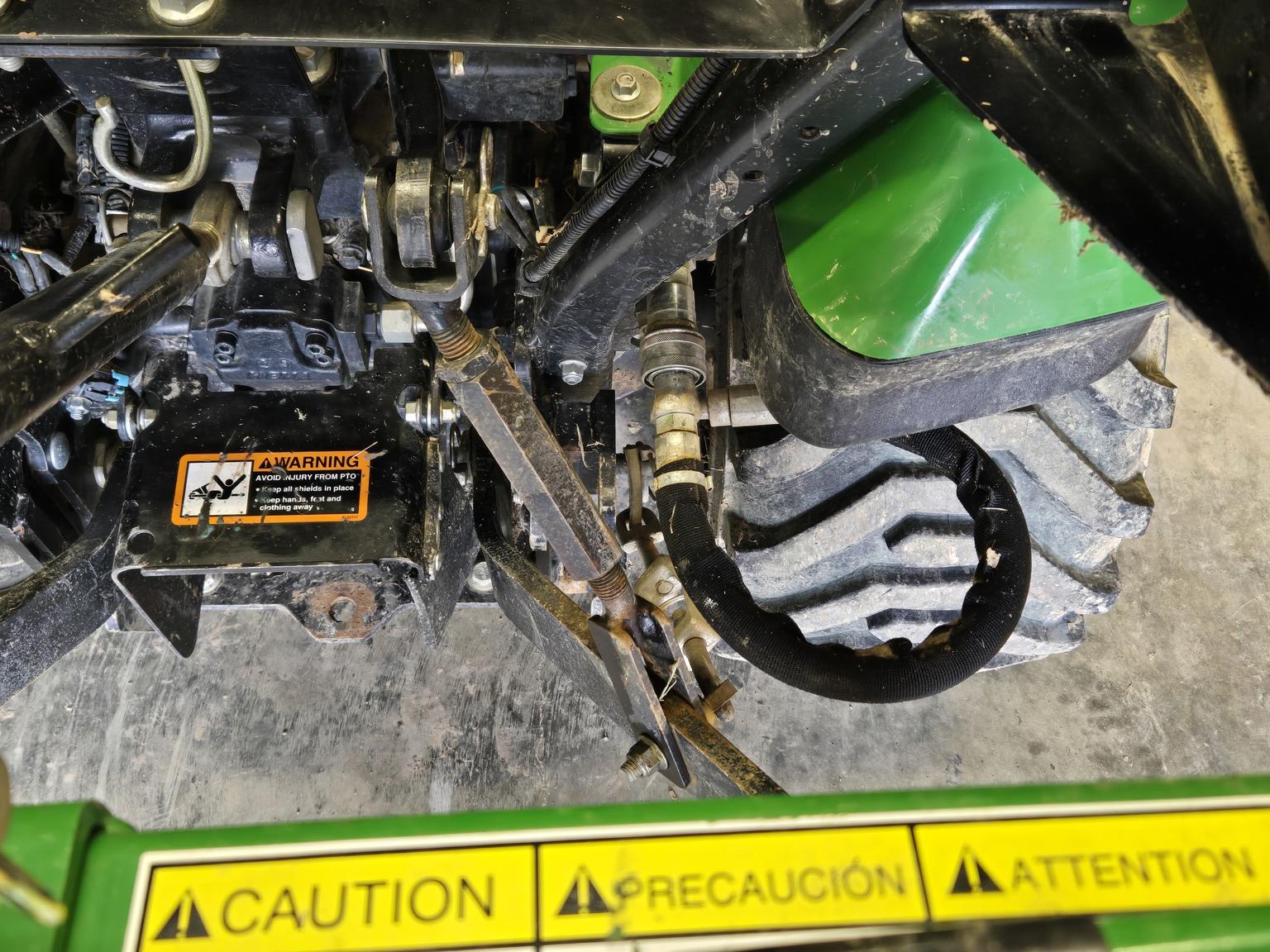 2013 John Deere 1025R Image
