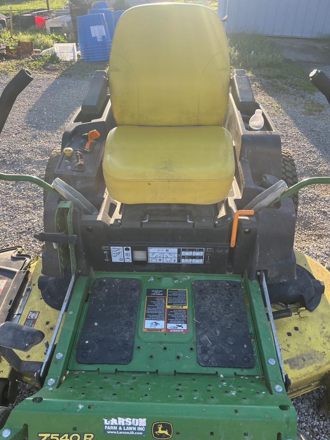 2017 John Deere Z540R Image