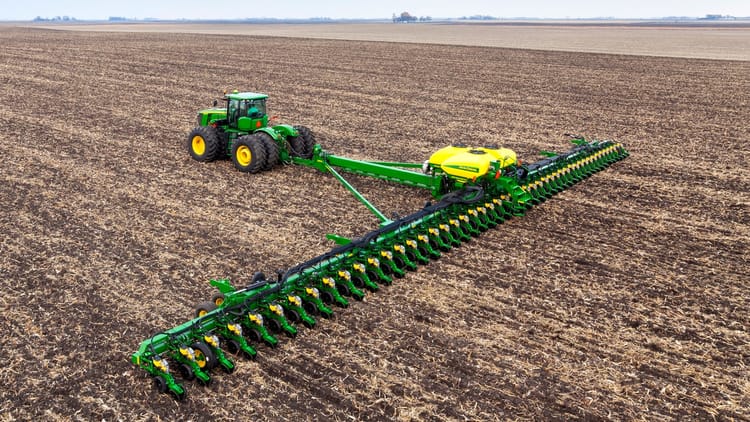 Field image of DB120 48Row30 Planter