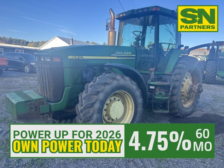 2000 John Deere 8410 Image