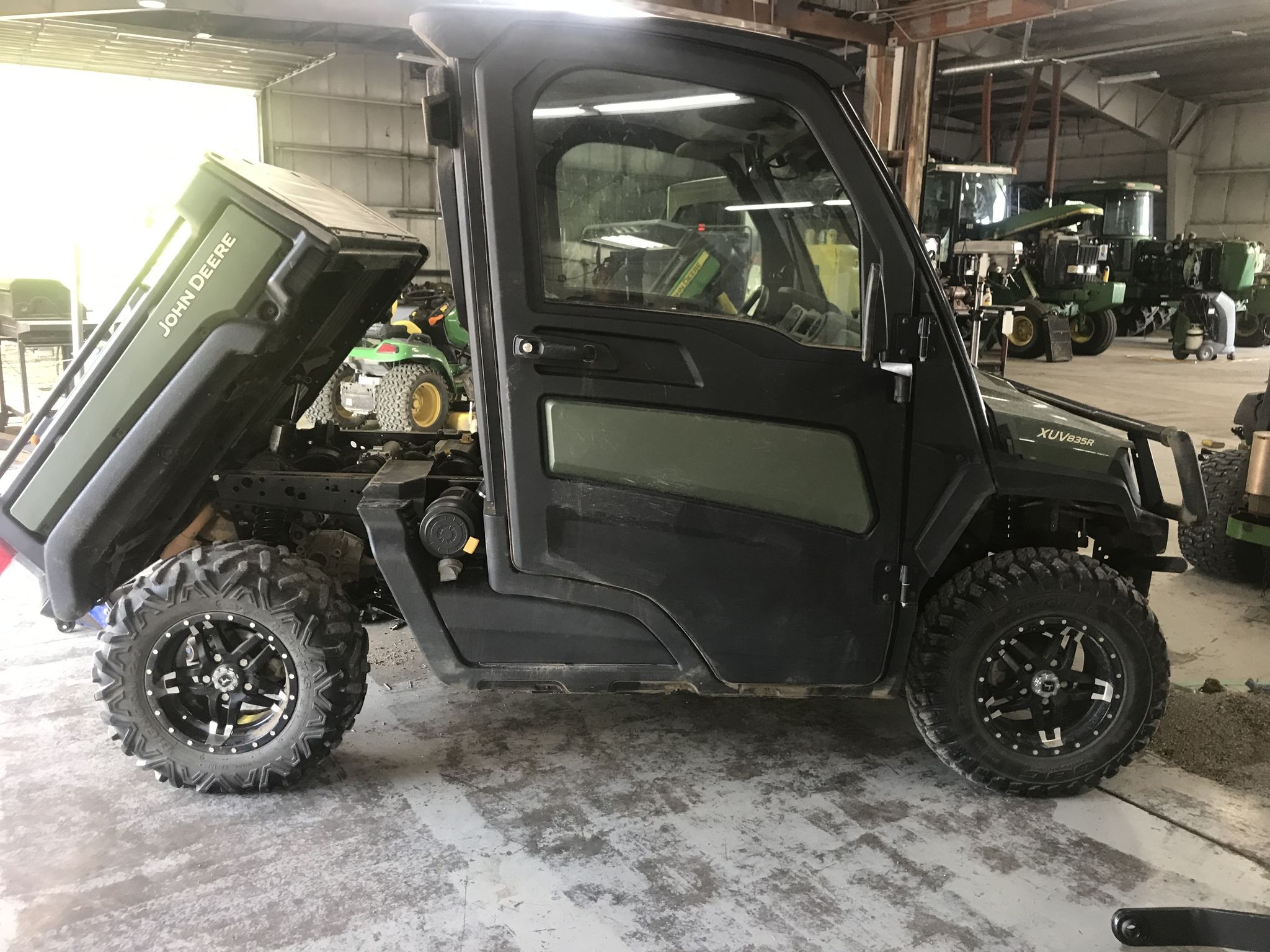 2022 John Deere XUV 835R Image