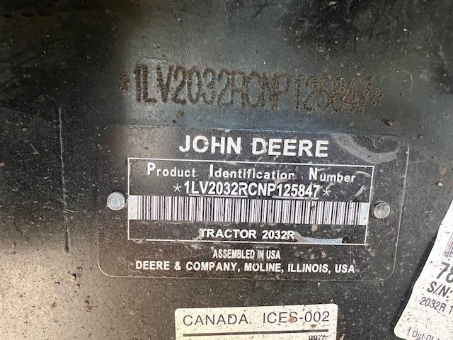 2023 John Deere 2032R Image