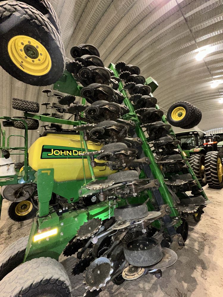 2009 John Deere 1990 Image