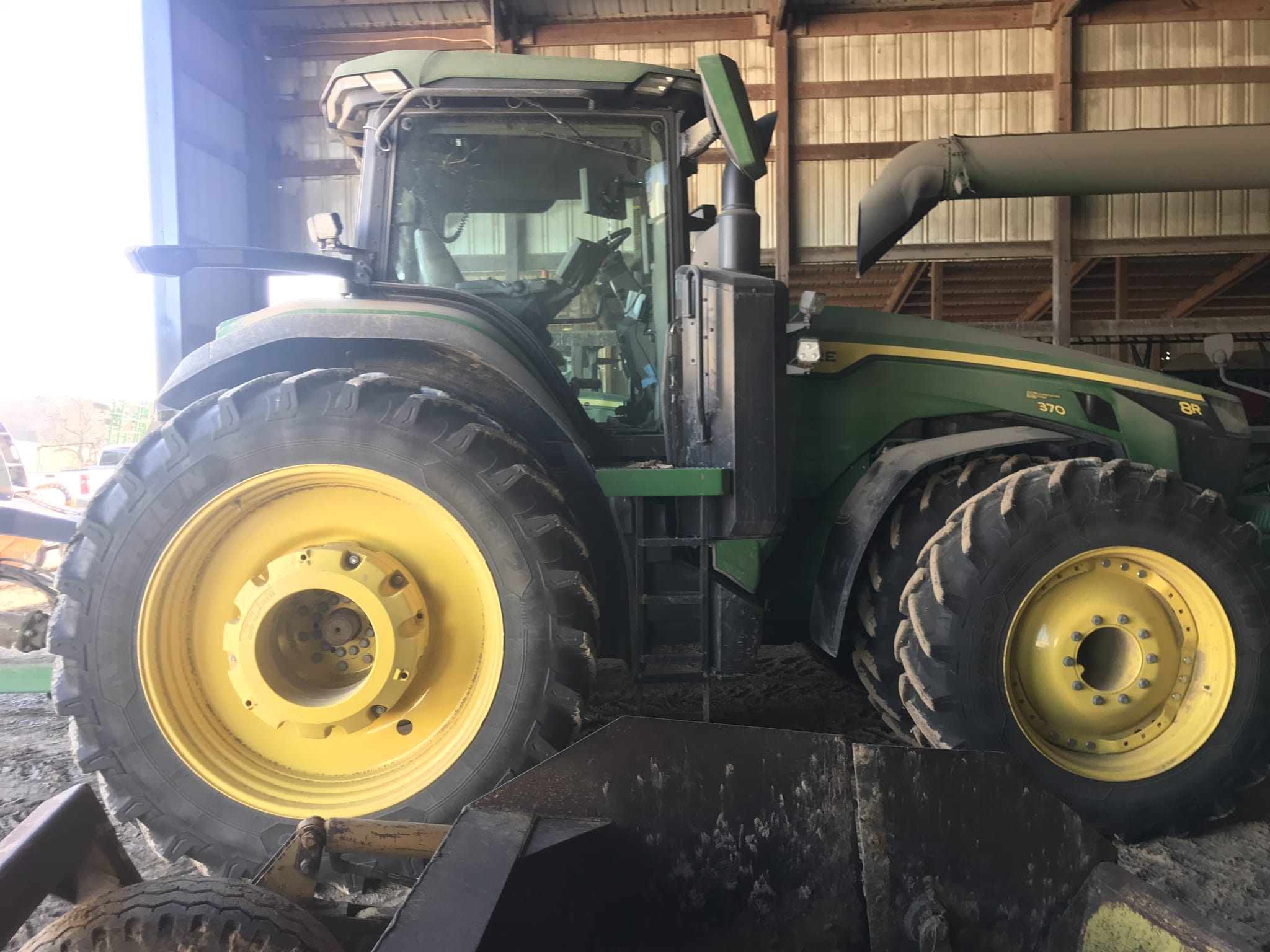 2023 John Deere 8R 370 Image