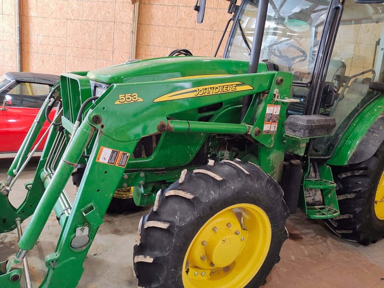 2013 John Deere 5083E Image