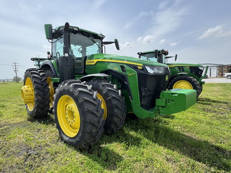 2024 John Deere 8R 340 Image