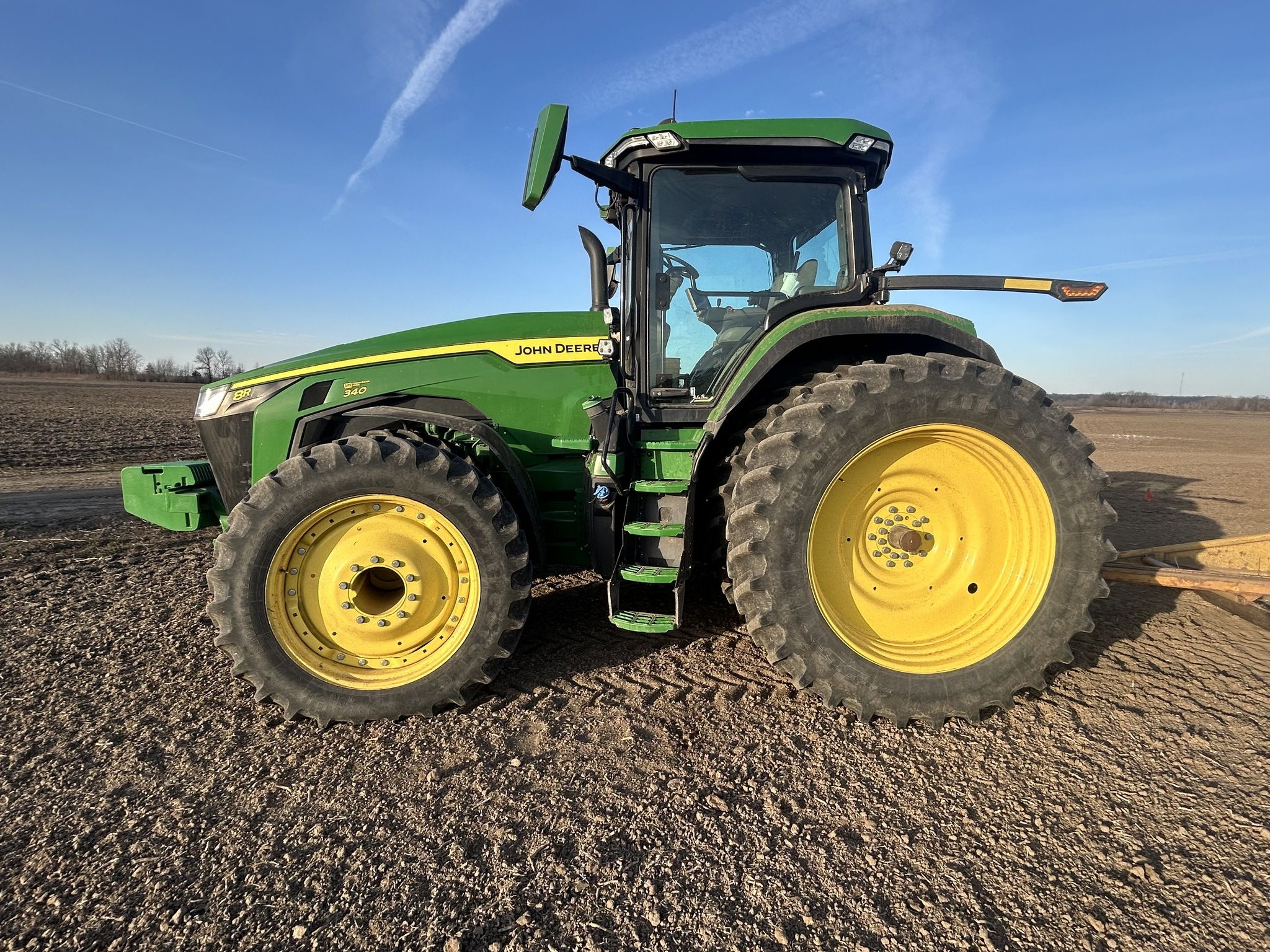 2021 John Deere 8R 340 Image