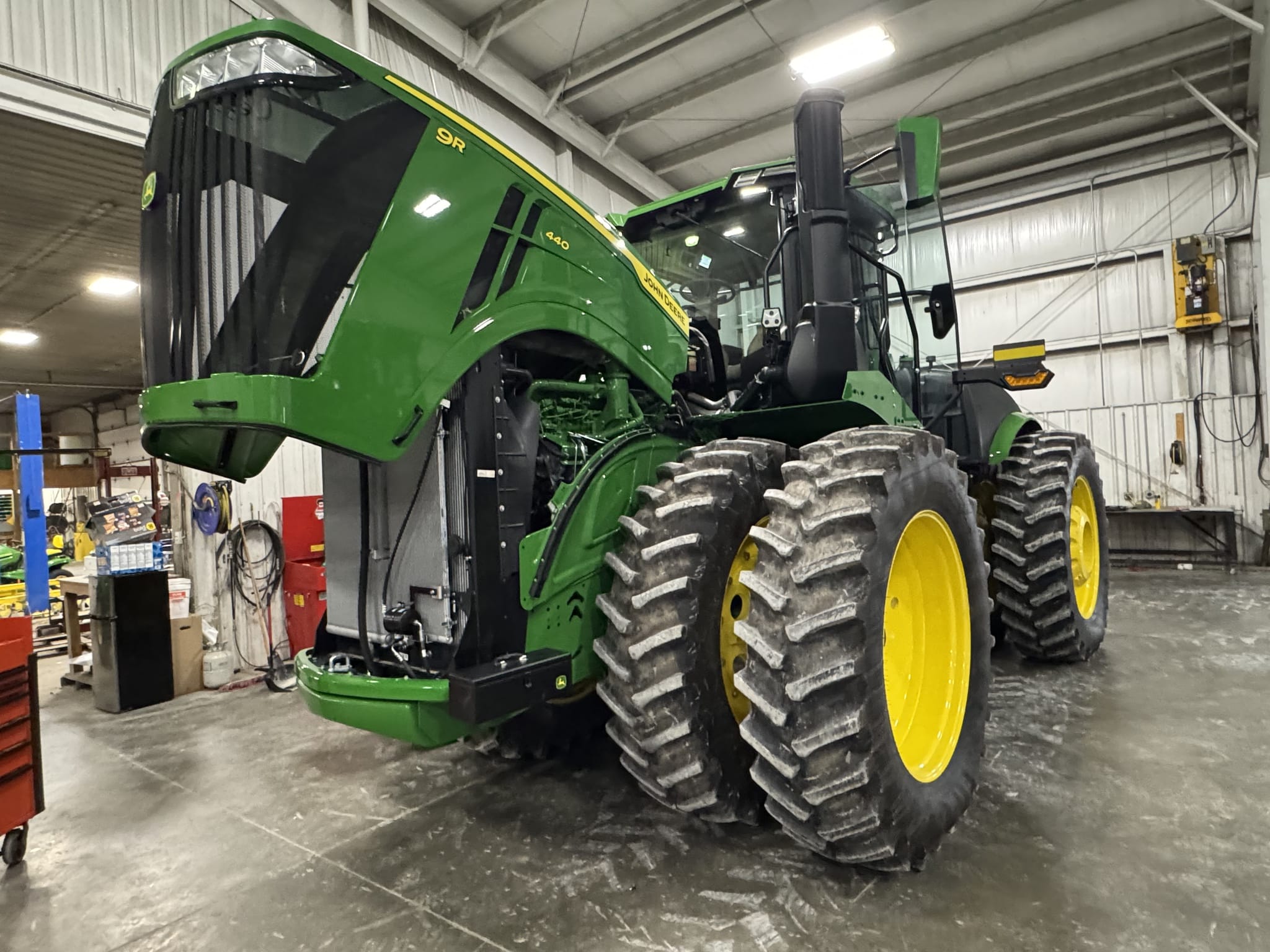 2025 John Deere 9R 440 Image