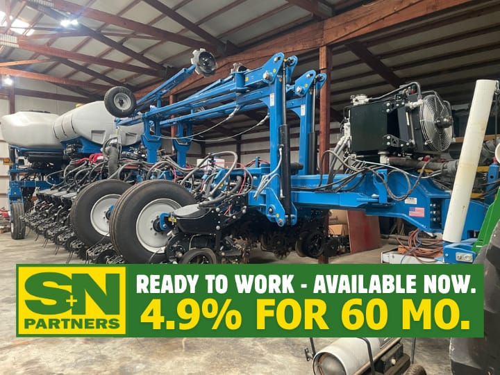 2022 Kinze 4905 Image