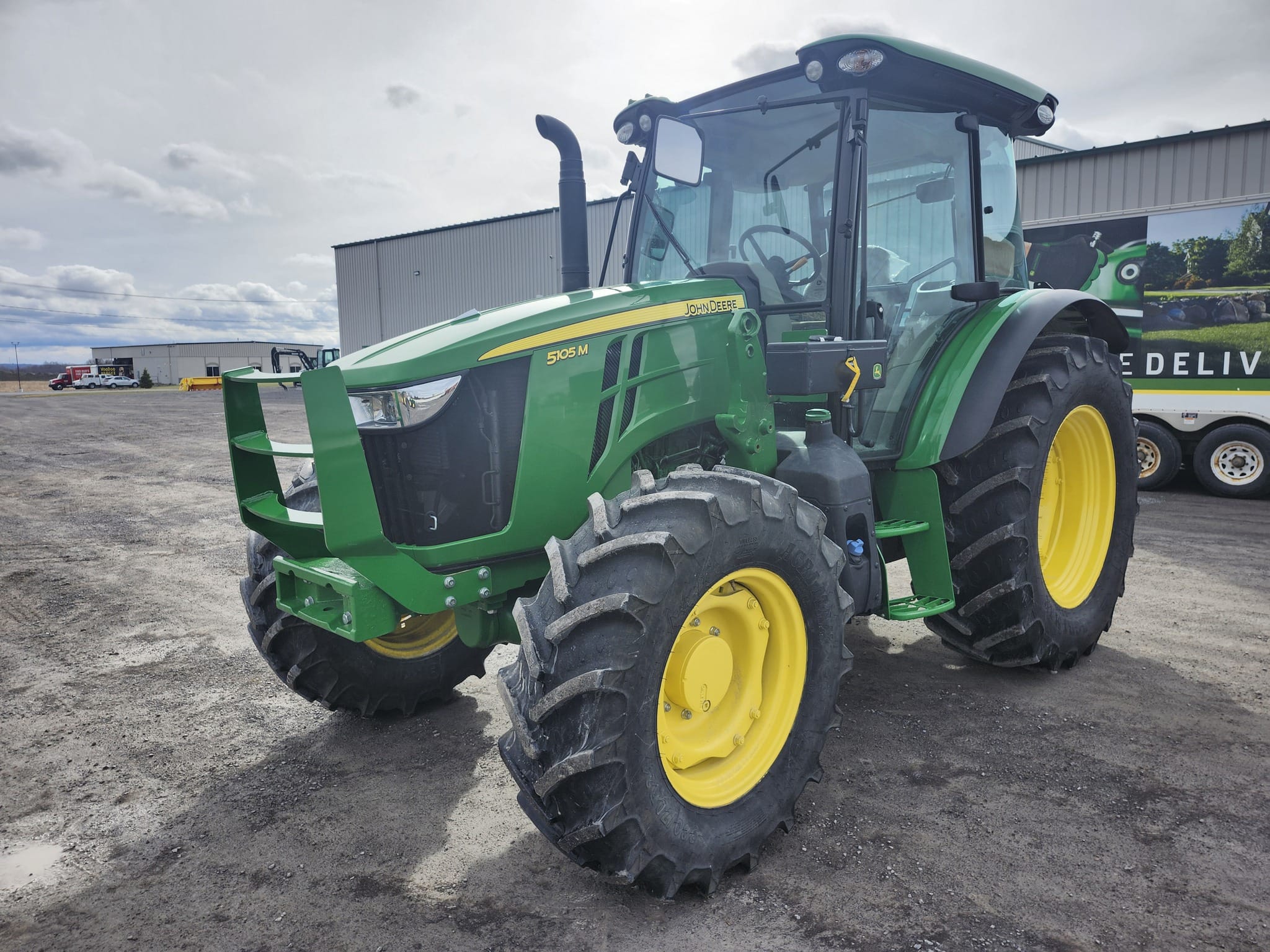 2023 John Deere 5105M Image