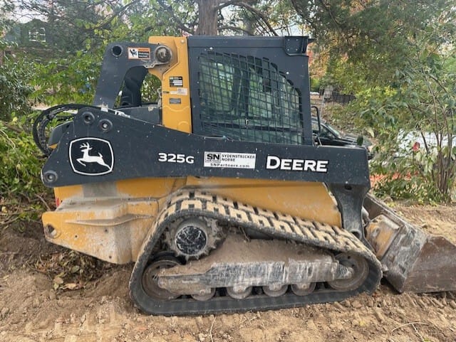 2023 John Deere 325G Image