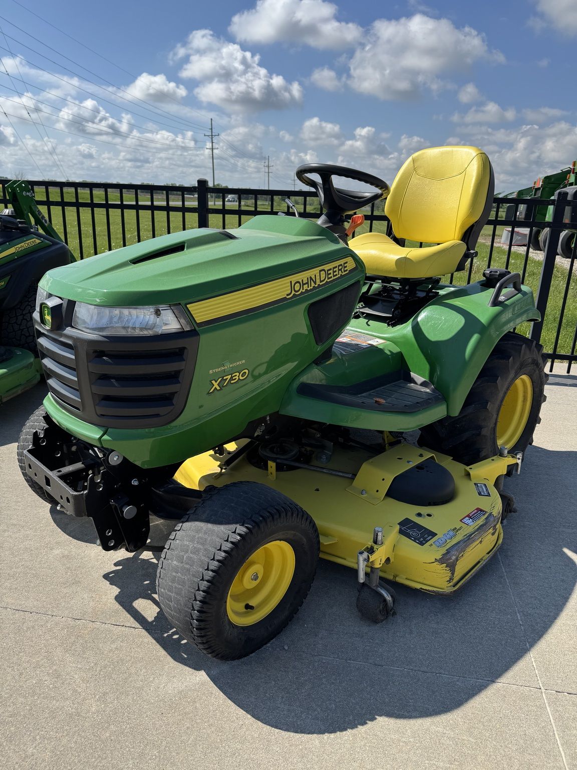 2018 John Deere X730 Image