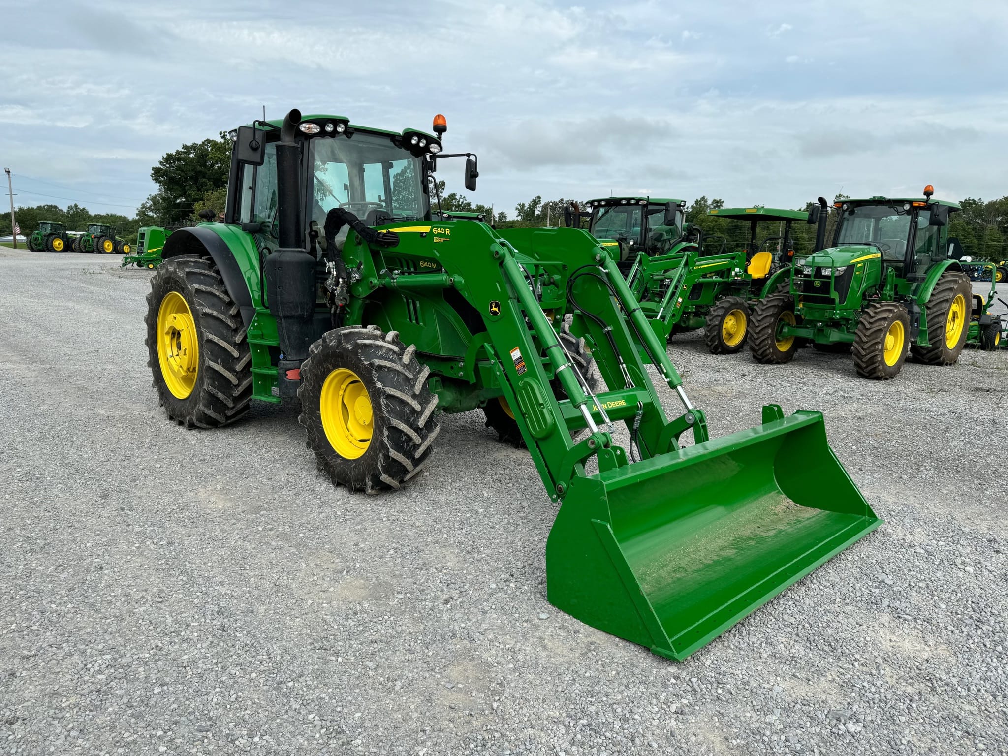 2023 John Deere 6140M Image