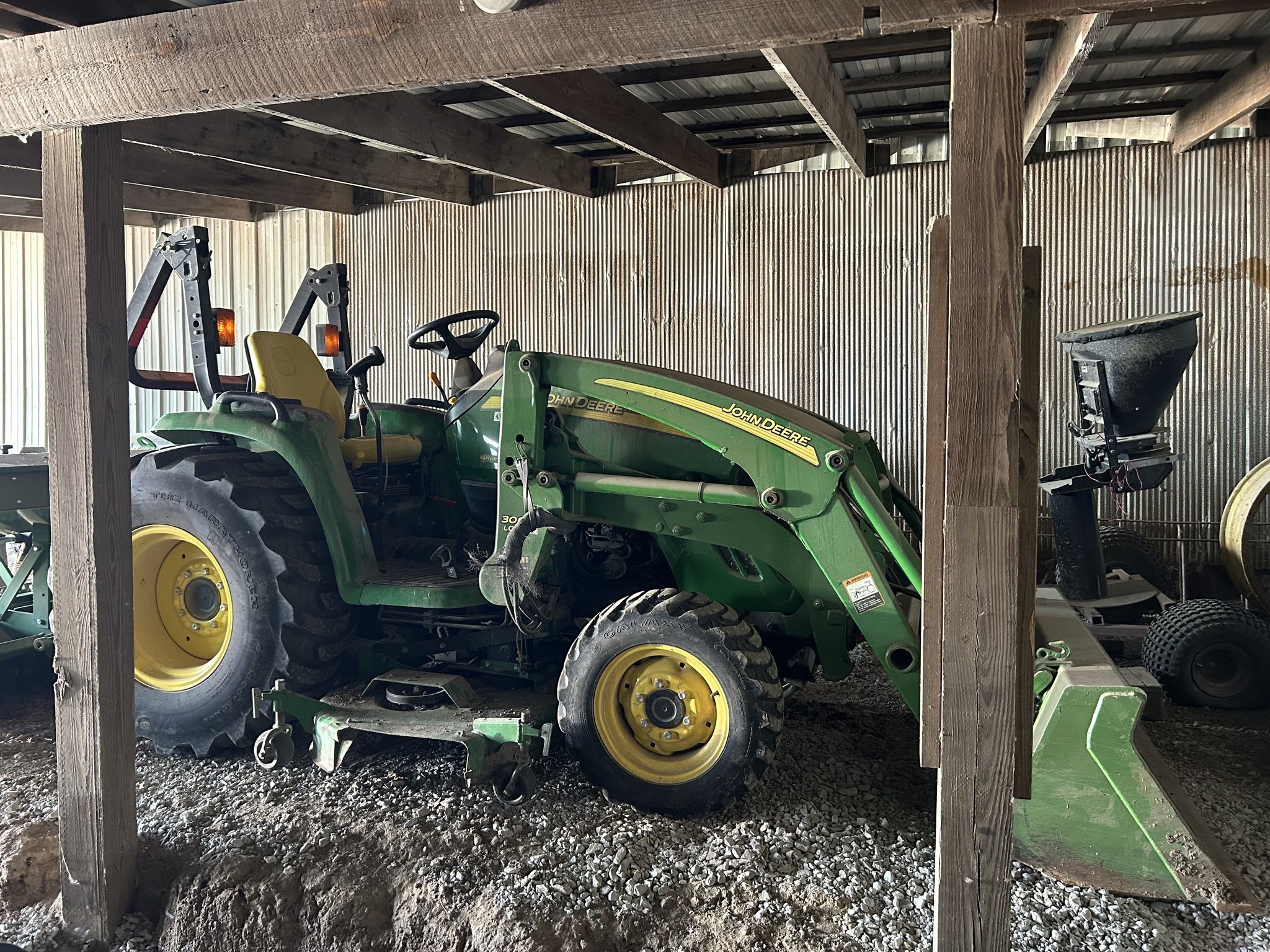 2012 John Deere 3520 Image
