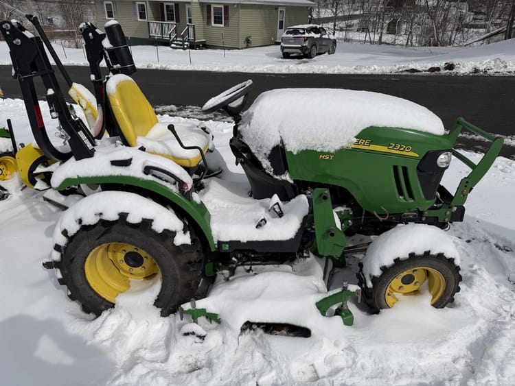 2012 John Deere 2320 Image