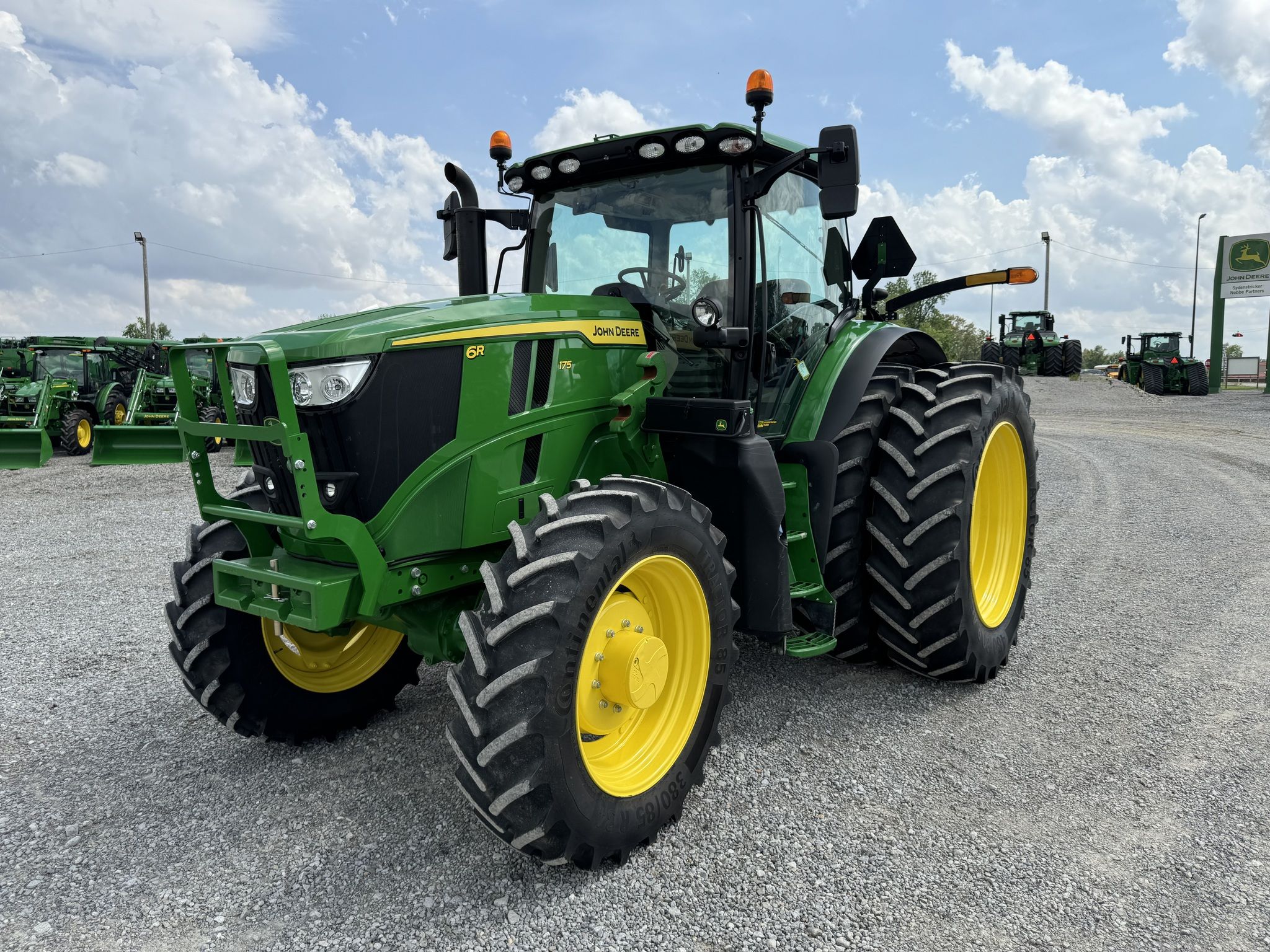 2023 John Deere 6R 175 Image