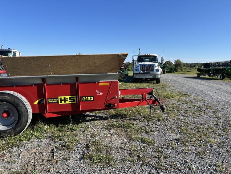2023 H&S S3123 Image