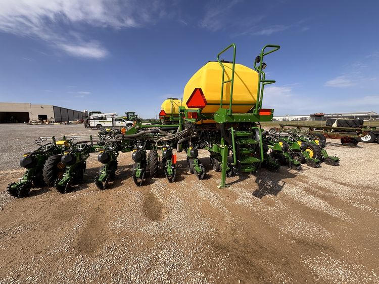 2024 John Deere 1725 CCS Image