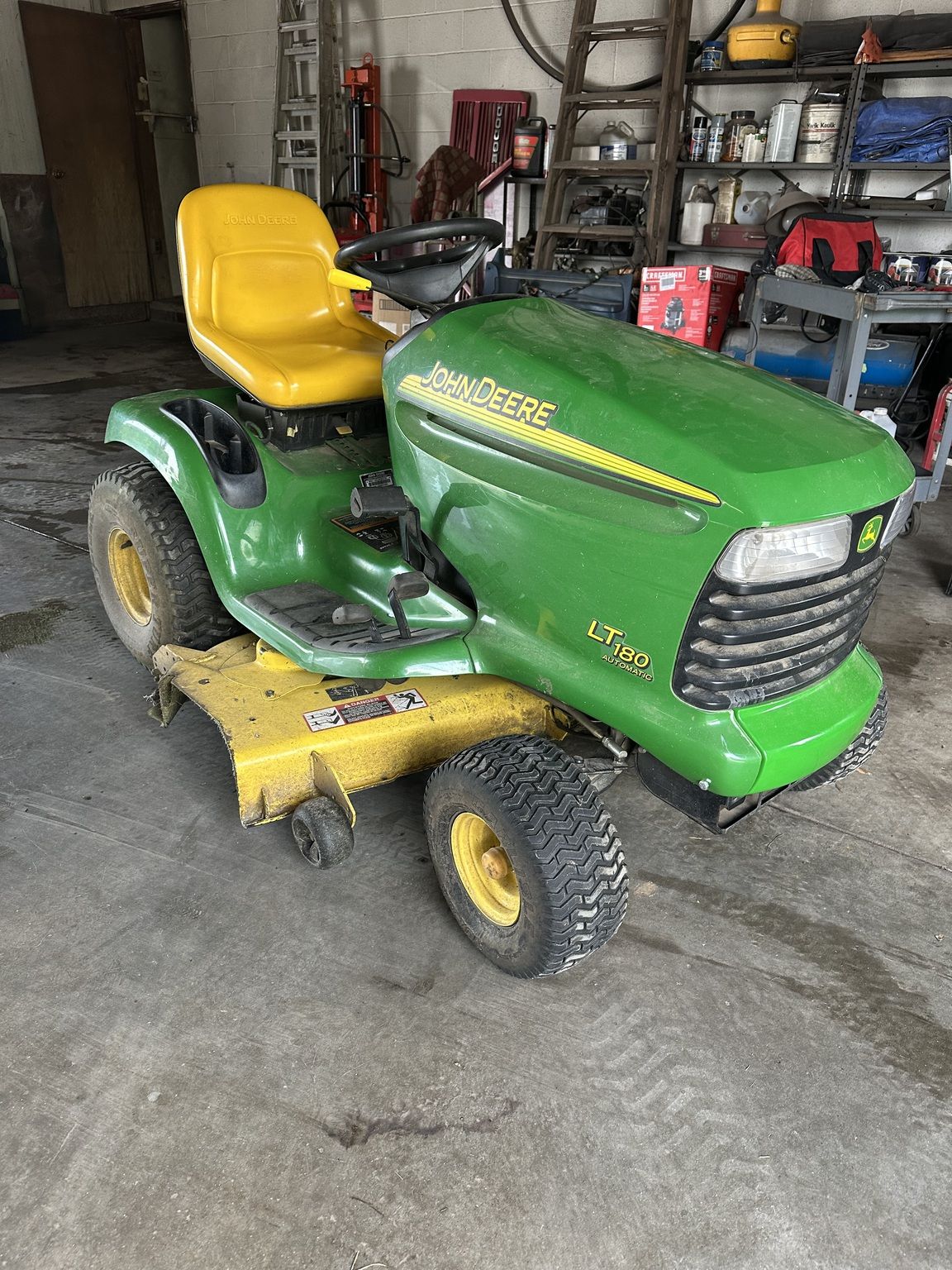 2003 John Deere LT180 Image