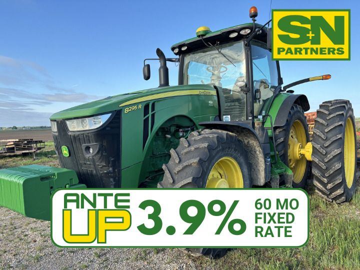 2016 John Deere 8295R Image