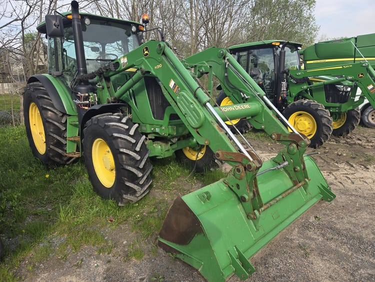 2016 John Deere 6120E Image
