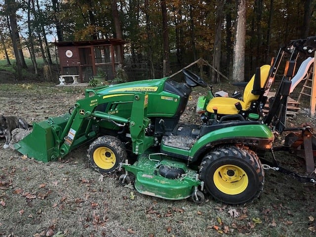 2023 John Deere 1025R Image